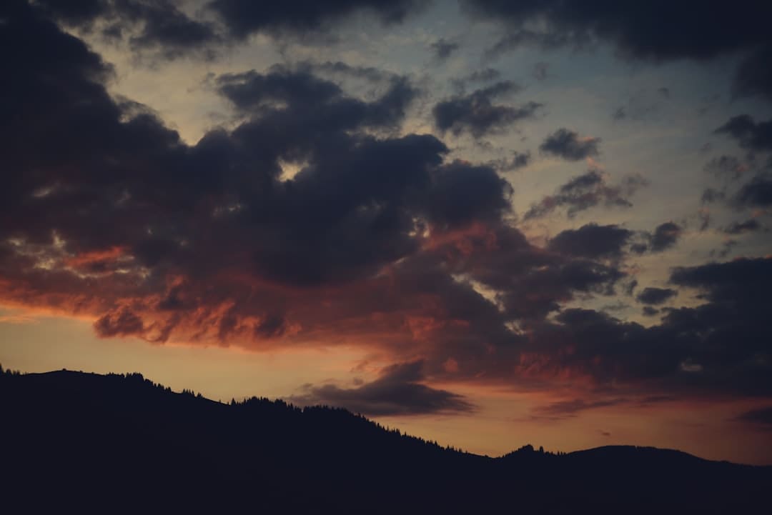 https://img3.utuku.imgcdc.com/637x0/ent/20250901/595966b7-066f-42e3-ae8e-0ec2f2e5b318.jpg